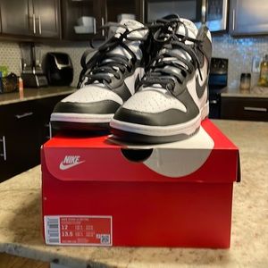 Mens dunk hi retro…. Will ship today